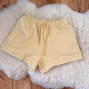 Levi's Women's Butter Yellow Sweat Shorts Small